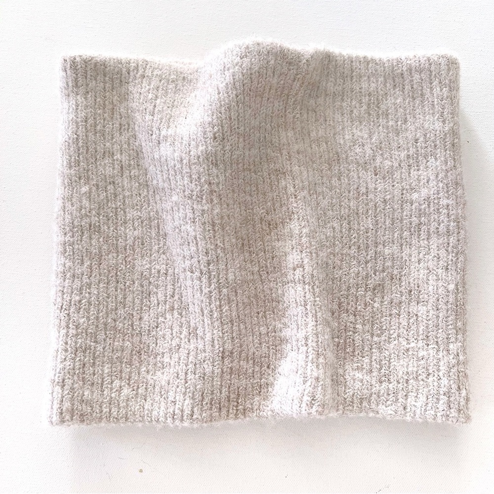 Anthropologie Shimmer Ribbed Snood Neck Warmer in Cream